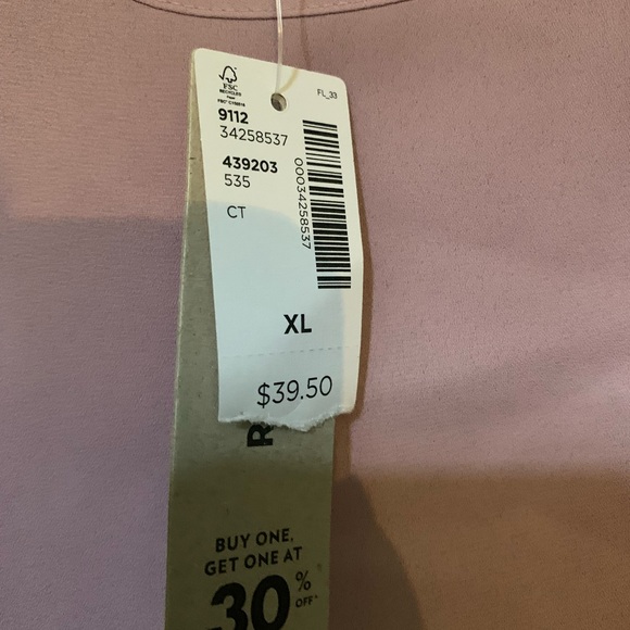 Reitmans xl short sleeved blouse. - Picture 2 of 3